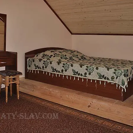 Zacharovany Karpaty Деревянный коттедж *