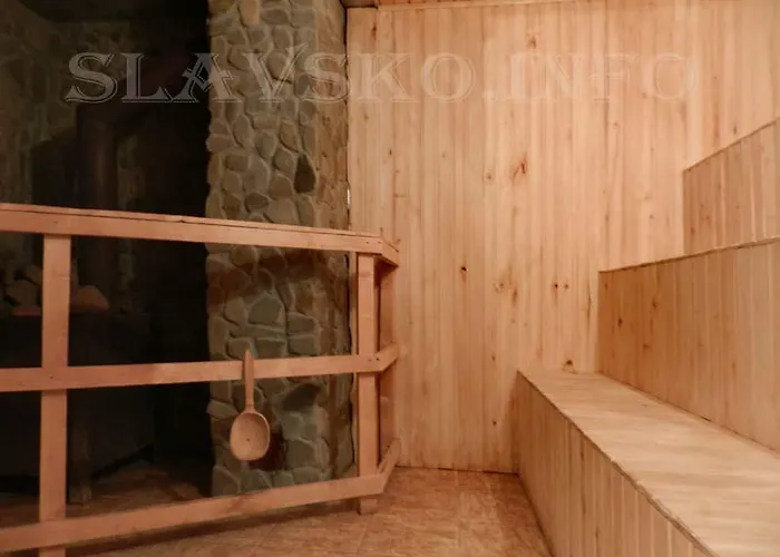 Zacharovany Karpaty Hytte