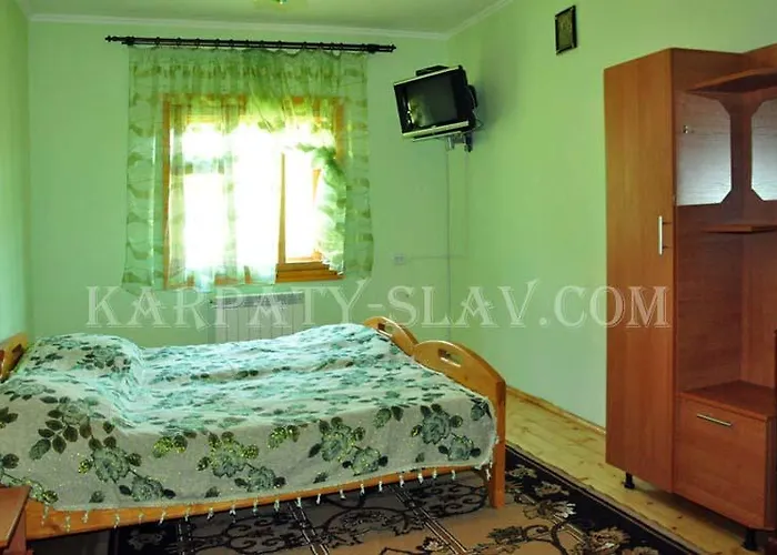Zacharovany Karpaty Hytte