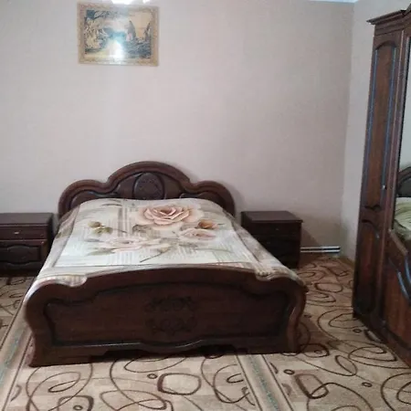 Zacharovany Karpaty Lodge *